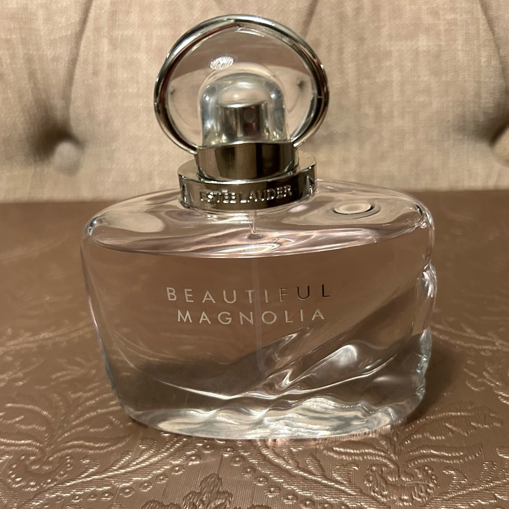Estée Lauder Beautiful Magnolia Eau de Parfum Spray, 1.7-oz.